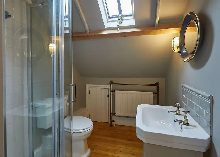 بيت للعطل Host & - Arncliffe View *