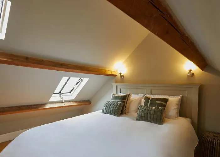 Host & - Arncliffe View *